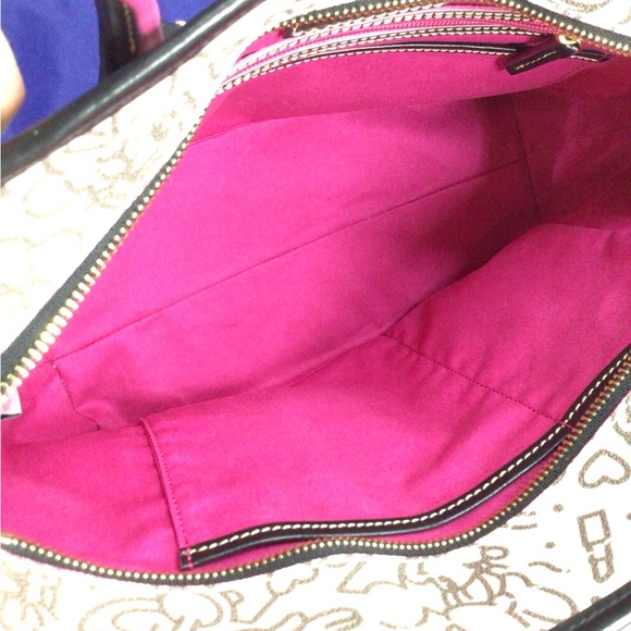 Dooney & Bourke 2022 Disney Minnie Mouse black and white line art tote bag - Picture 11 of 14